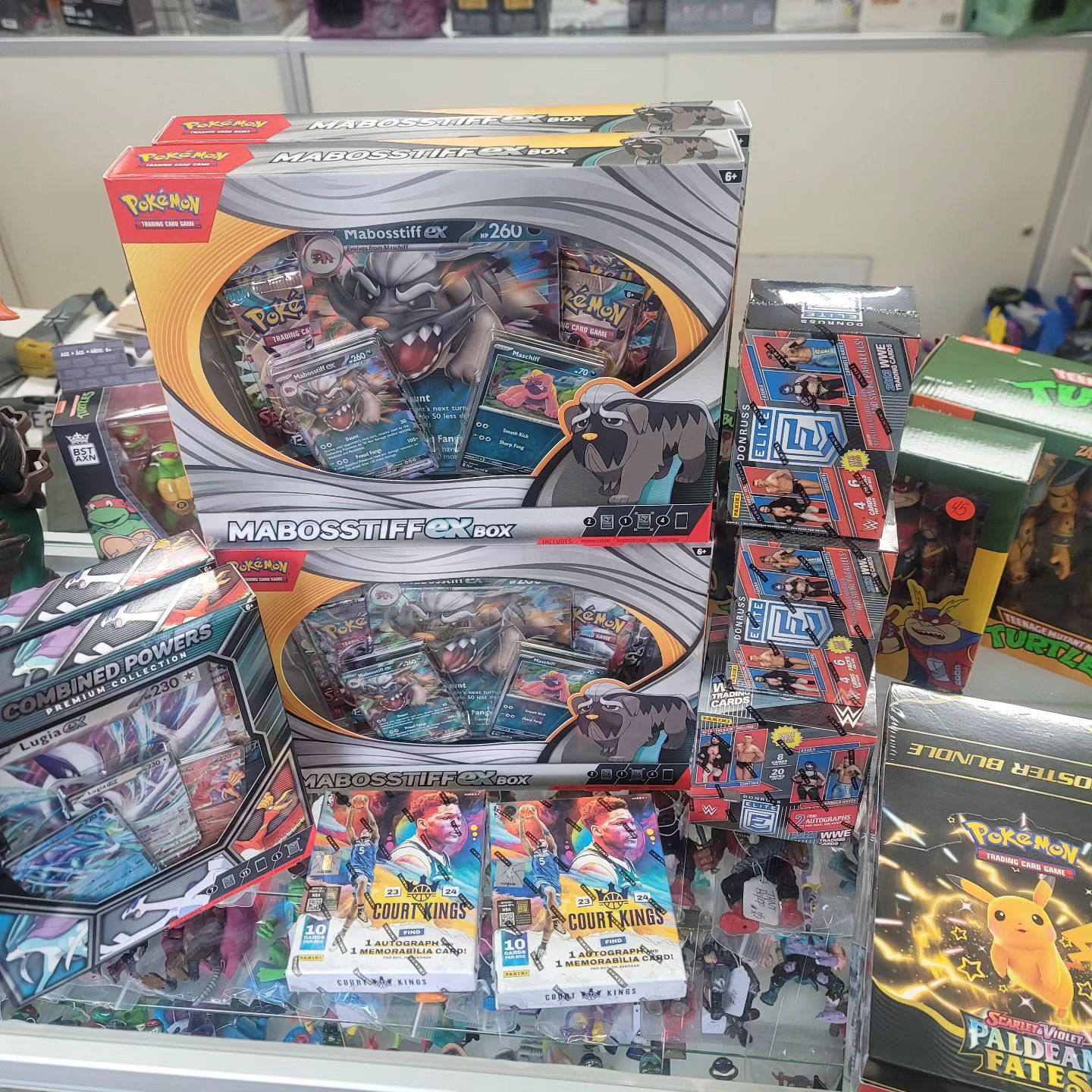 Comic books Brick Township store visit for weekly comic books and rare comic books shopping
